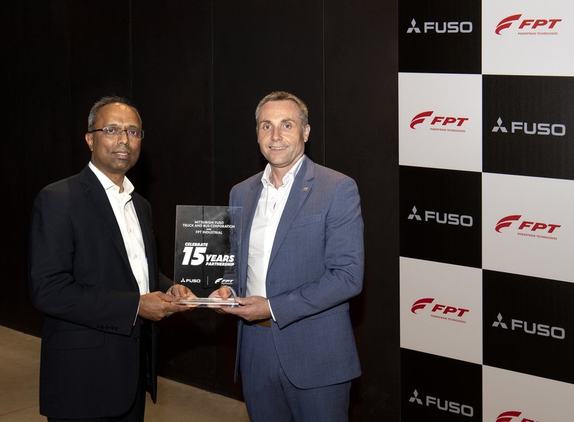 FPT INDUSTRIAL ET MITSUBISHI FUSO FÊTENT UN PARTENARIAT DE 15 ANS